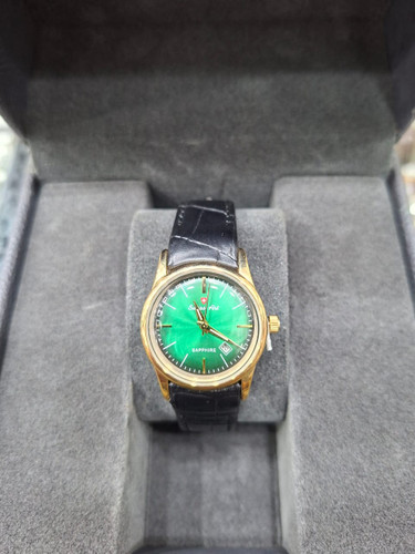 ساعت مچی زنانه سویس ارت بند چرمی کلاسیک صفحه سبز